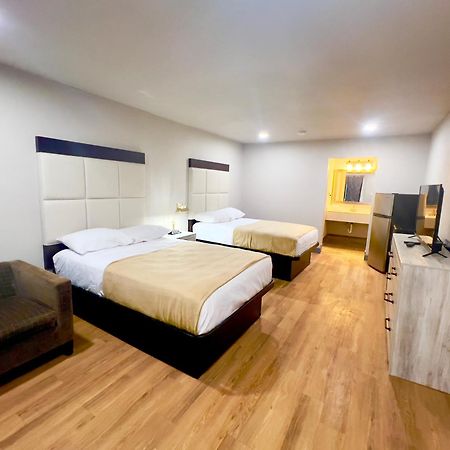 Economy Inn And Suites Tulsa Zewnętrze zdjęcie