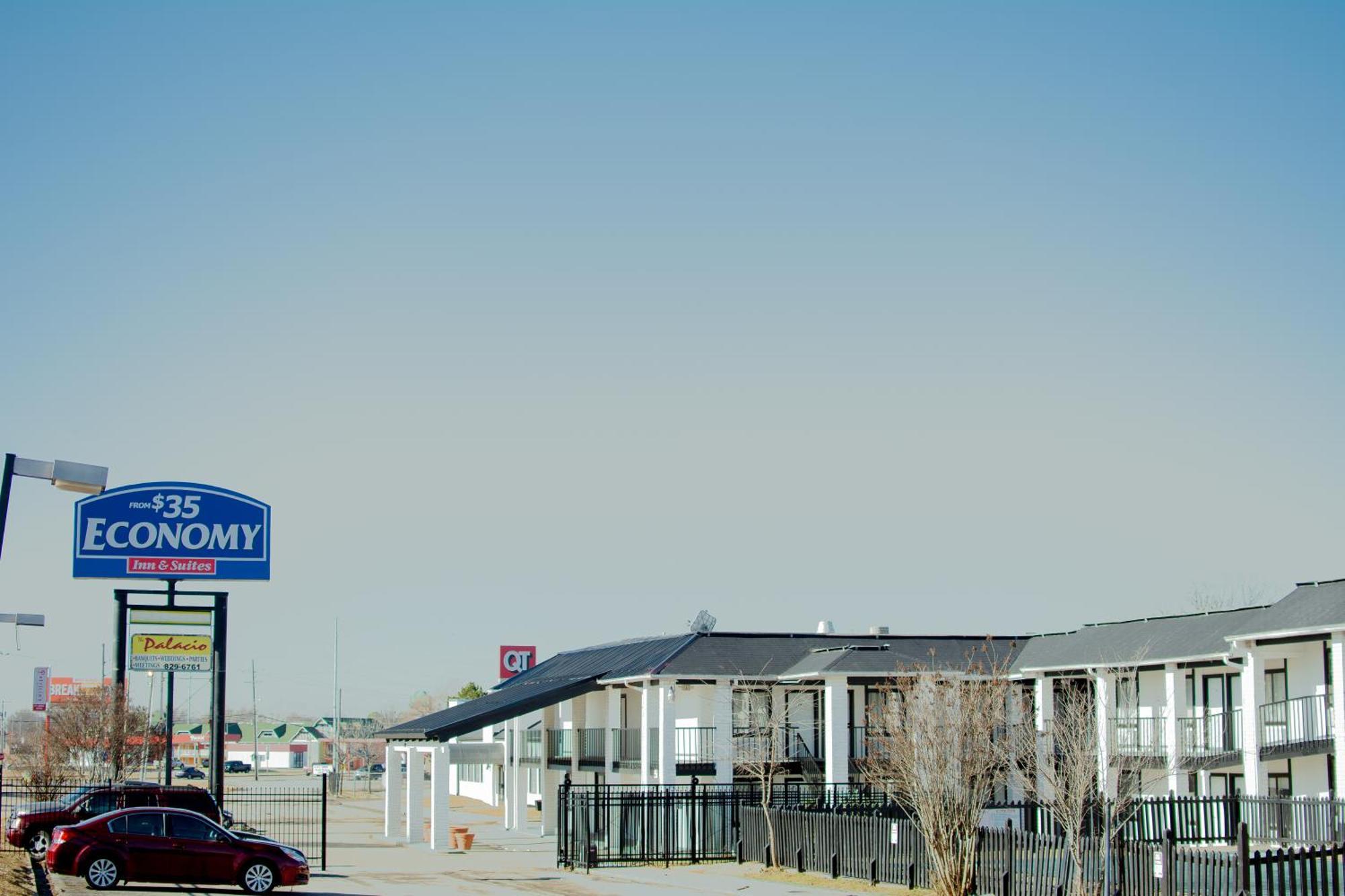 Economy Inn And Suites Tulsa Zewnętrze zdjęcie